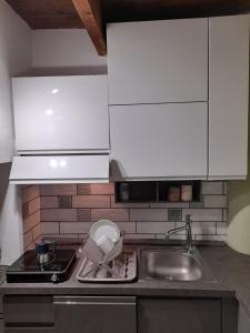 A kitchen or kitchenette at Casa Diaz Még 2 kép