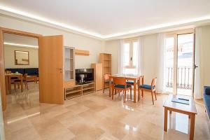 Gallery image of Viveros Apartments in Valencia