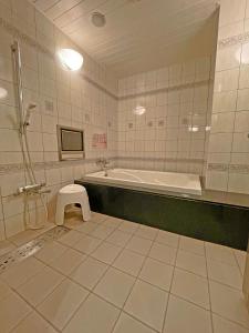 HOTEL THE i Adult only的一间浴室