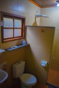Ett badrum på Hospedaria Rancho Ferreira