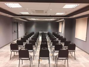 Área de negócios e/ou sala de conferências em ibis Natal