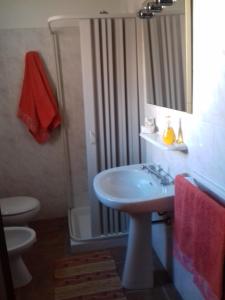 A bathroom at Canne Al Vento