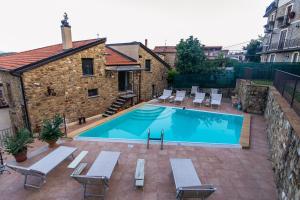 Swimmingpoolen hos eller tæt på Palazzo Cantarella Stella Cilento