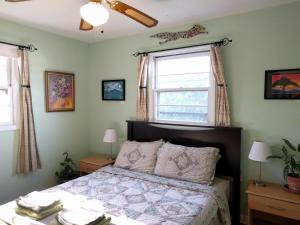 Кровать или кровати в номере Fairhaven Guesthouse