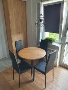 Posedenie v ubytovaní JDK Apartamenty Mickiewicza 34m2 4-osobowy