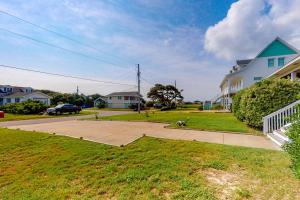 Gallery image of Reel Living #3-AV in Avon