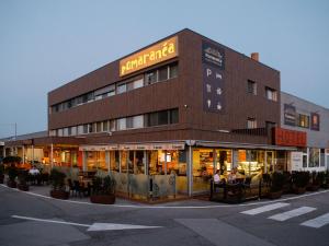 Hoone, kus hotell asub