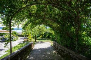 Zdjęcie z galerii obiektu Villa San Martino w mieście Verbania +37 zdjęć