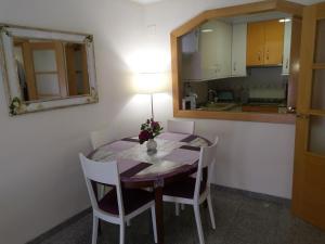 Kuchnia lub aneks kuchenny w obiekcie Sant Pere 139 Apartments