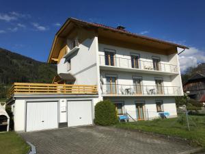 Budynek, w którym mieści się apartament