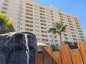 O edifício em que o apart-hotel se localiza