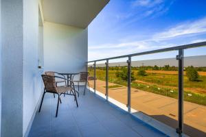 Μπαλκόνι ή βεράντα στο Apartament Comfort +4 φωτογραφίες