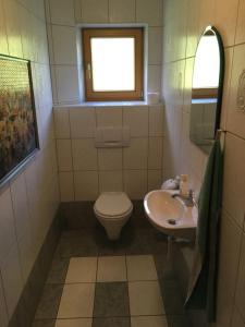 Łazienka w obiekcie Haus Moser