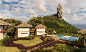 ein Resort mit Meerblick in der Unterkunft Pousada Morena in Fernando de Noronha