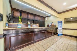 Kuchyň nebo kuchyňský kout v ubytování Best Western Inn of Jasper