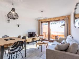 Зона вітальні в Appartement La Plagne-Tarentaise, 3 pièces, 6 personnes - FR-1-351-125