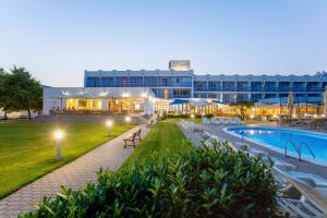 Bazén v ubytování Hotel Senec Aqua Resort - Family friendly nebo v jeho okolí + 37 fotografií