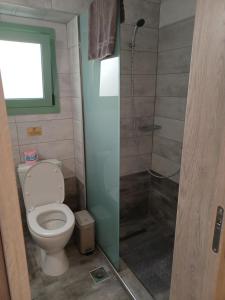 Phòng tắm tại Lolos' house +16 ảnh