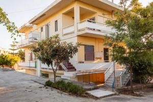 Gallery image of Rena's Hospitality walk to the beach,10min to Chania! in Kato Daratso