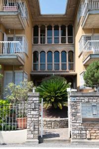 The building in which Az apartmant is located
