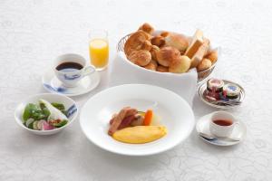 Makanan di atau berdekatan hotel