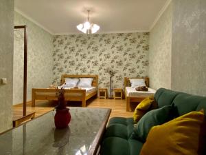 Uma área de estar em Guest House - Avlabari