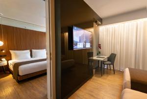 Postel nebo postele na pokoji v ubytování The Craton Hotel Sisli