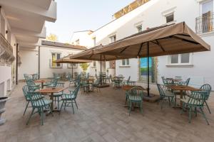 Een restaurant of ander eetgelegenheid bij Hotel Sunce