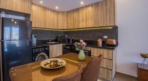 מטבח או מטבחון ב-OSKENA Azzurra Sahl Hasheesh Hurghada