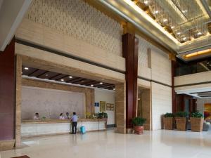 Lobby eller resepsjon på Vienna Hotel Dongguan Tangxia Guanlan Lake Golf Club