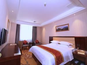 Μια τηλεόραση ή/και κέντρο ψυχαγωγίας στο Vienna Hotel Shenzhen Gongming Bus Station
