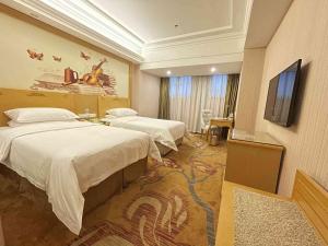 Imagen de la galería de Vienna Hotel Dongguan Shatian Humen Port, en Dongguan