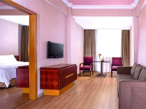 Gallery image of Vienna 3 Best Hotel Foshan Nanhai Film Studio City in Nanhai +4 photos