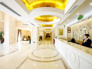 Ο χώρος του λόμπι ή της ρεσεψιόν στο Vienna Hotel Shanghai Hongqiao Convention & Exhibition Center