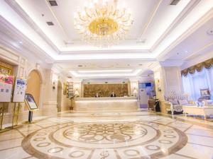 Ο χώρος του λόμπι ή της ρεσεψιόν στο Vienna Hotel Jiangsu Xuzhou Pengcheng Square