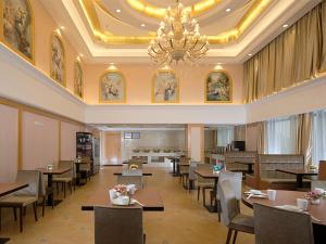 Φωτογραφία από το άλμπουμ του Vienna Hotel Dongguan Songshanhu Huawei σε Dongkeng