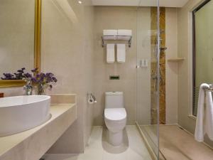 Koupelna v ubytování Vienna Hotel Fujian Xiapu