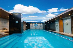 Bazén v ubytování The Craton Hotel Sisli nebo v jeho okolí
