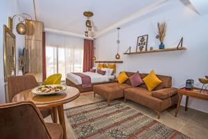 אזור ישיבה ב-OSKENA Azzurra Sahl Hasheesh Hurghada