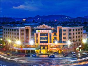 Gallery image of Vienna Hotel Meizhou railway station in Meizhou