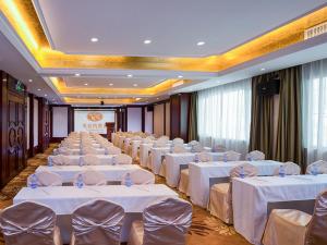 Posezení v ubytování Vienna Hotel Guangdong Donguan Daling Mountain Sports Park + 5 fotografií