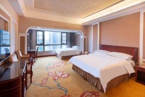 Gallery image of Vienna Hotel Shenzhen Songgang Liye Road in Bao'an