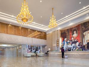 Gallery image of Vienna International Hotel (Guangdong Yunfu Emerging New City Plaza Store) in Dongkou