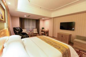 Μια τηλεόραση ή/και κέντρο ψυχαγωγίας στο Vienna Hotel Nanning Qingxiu Mountain