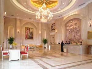 The lobby or reception area at Vienna Hotel Guangzhou Guangcong Fifth Road