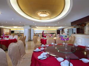 Vienna International Hotel Guilin Zhongshan Road 레스토랑 또는 맛집