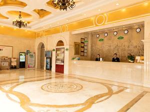 Lobbyn eller receptionsområdet på Vienna Hotel Foshan Jihua Road
