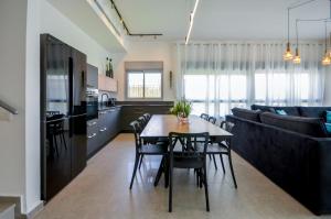 Et opholdsområde på Yalarent Morning Star-Garden with Private Pool