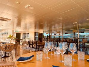 Um restaurante ou outro lugar para comer em Cullera Holiday