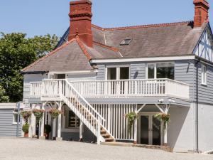 Gallery image of The Royal Charter Holiday Let in Moelfre